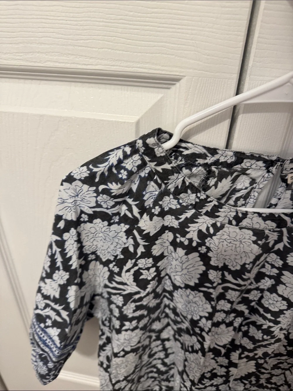 Anthropologie Black and White Floral Puff-Sleeve Blouse